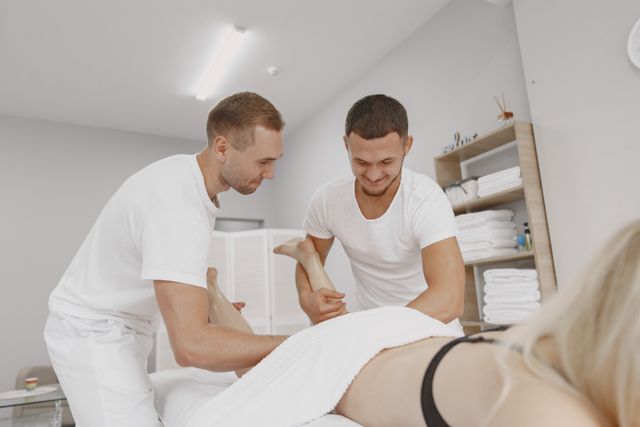 Physiotherapy Clinic in Krishna Nagar-